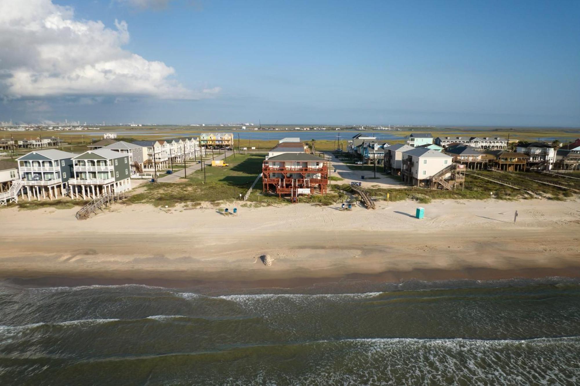 Unobstructed Oceanfront Sea Turtle Unit 2 Beach Pad! Surfside Beach Extérieur photo